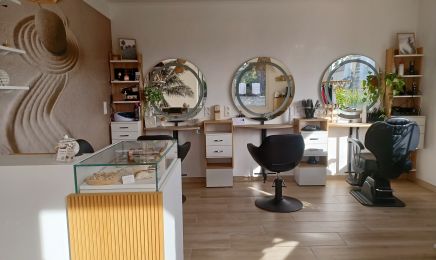Corinne B Coiffure : Manucure à Mireval