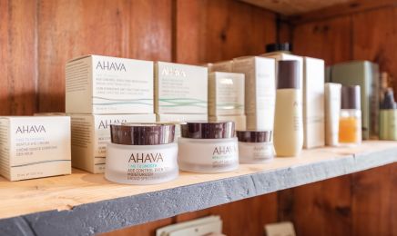 Beauté d’Antan : Manucure à Frans