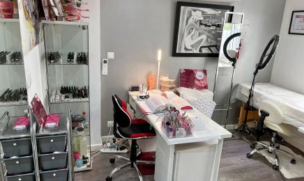 SidonieNails : Institut de beauté à Toulon