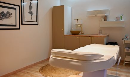 Charlie Care Clinic : Institut de beauté à Saint-Laurent-de-Mure