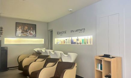 Lucie Saint-Clair avec Hasna - Maison de Coiffure : Coiffeur à Sceaux