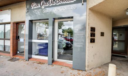 Rien que du Bonheur  : Coiffeur à Vernet