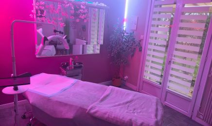 Time of Lashes : Coiffeur à Maurepas