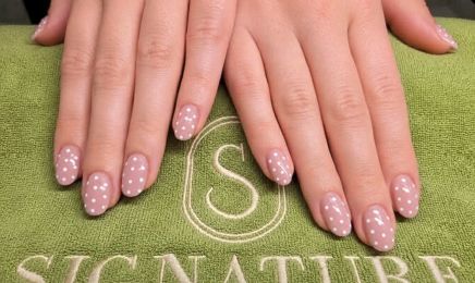 Signature - Ongles aux Carmes  : Manucure à Toulouse