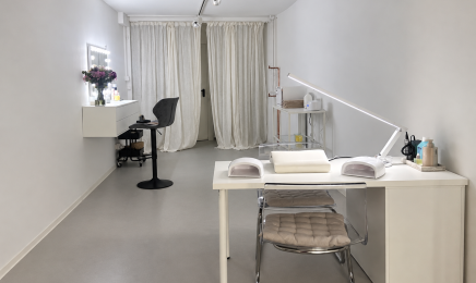 δerma (skin) MAKE-UP & BEAUTY: Kosmetikstudio in Essen