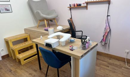 L'ATELIER DE CAMILLE : Manucure à Domalain