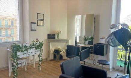 Juliette Riviera Beauty House : Coiffeur à Cannes