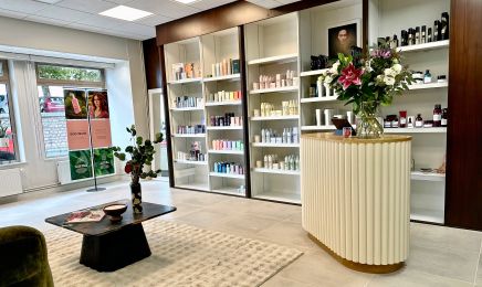 Le Bloom Salon de Coiffure et d'Esthétique  : Institut de beauté à Blois