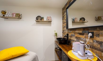 Les Douc'heures de Cassy : Institut de beauté à Auzat-la-Combelle