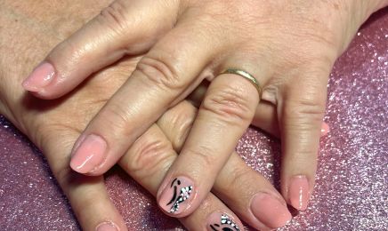 Lydéal Beauté Bien-être : Manucure à Montfort-en-Chalosse