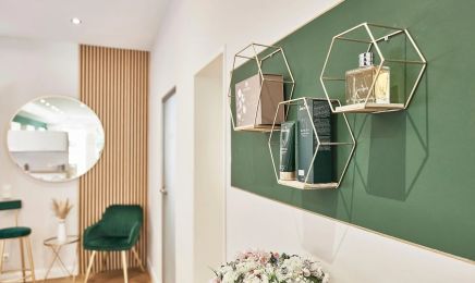 WellBeing Salon - Friseur Kosmetik: Kosmetikstudio in München