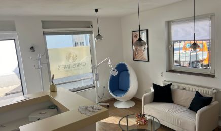Christine's Beauty Studio: Kosmetikstudio in Augsburg