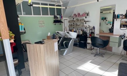 Le Salon de Laura - Saint Pierre des Landes  : Coiffeur à Saint-Pierre-des-Landes