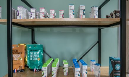 Centre de bien etre j’existe rencontre de soi  : Institut de beauté à Bouglon