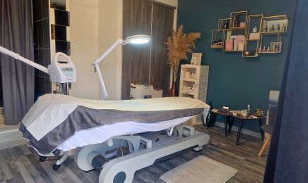 Elo au-delà du soin : Institut de beauté à Saint-Vaast-de-Longmont