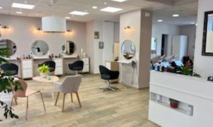 L’intemporel Coiffure & Beauté champagne sur Seine  : Manucure à Champagne-sur-Seine