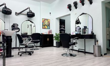 Hair Salon Fahime: Barbershop in Kassel
