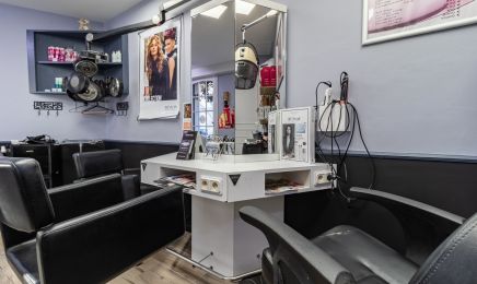 Laetitia Coiffure  : Manucure à Lescar