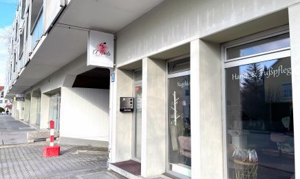 CT Nails: Nagelstudio in Unterschleißheim