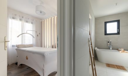 Le regard d’Amandine  : Institut de beauté à Capian