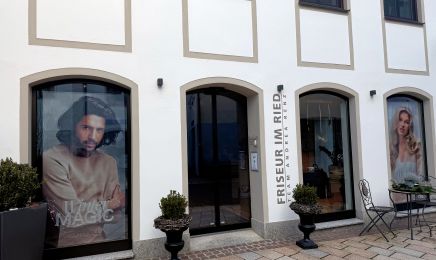Andrea Renz - Friseur im Ried: Kosmetikstudio in Donauwörth