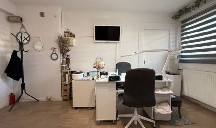 Olga Nails & Massages : Manucure à Aix-en-Provence