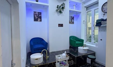 Addict hair - Glow Hair Institut : Manucure à Lille