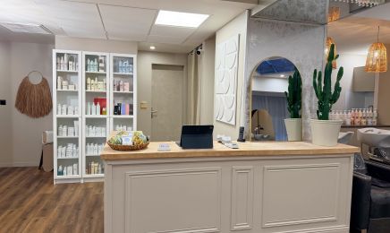 Maison Ajae (anciennement Dg coiffure) : Coiffeur à Gradignan