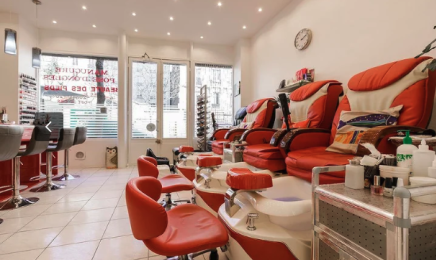 Salon De Manucure Nails Fournitures : Institut de beauté à Paris