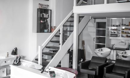 Sandras Schicke Schnitte : Friseur in Kassel