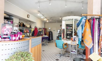 Expert - Coiffure / Esthetique : Coiffeur à Joigny