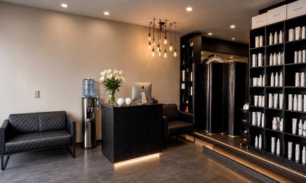 Anahit Beauty Studio: Barbershop in Detmold