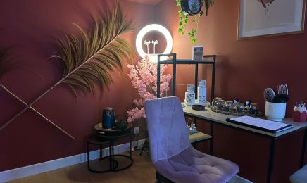 Au salon chez Julia, Coiffeur & Head Spa : Coiffeur à Granville
