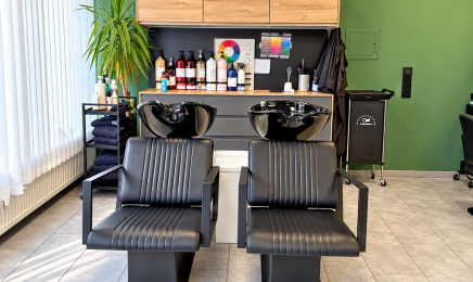 Friseursalon Amela: Friseur in Frankfurt am Main