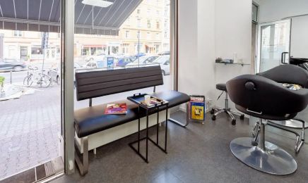Haarkunst 84: Friseur in Frankfurt am Main