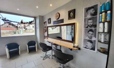 Salon Carré Blond : Coiffeur à Mantoche