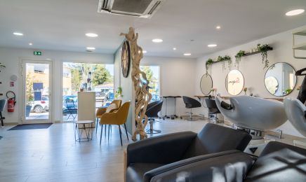 Le Sixième Brignoles  : Coiffeur à Brignoles