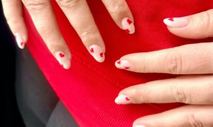 Glossy - Ongles / Cils / Strass Dentaire : Manucure à Corbas