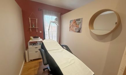 DERMEA by Chloé : Institut de beauté à Donneville
