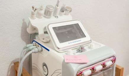 Les Cils des Filles - Réhaussement de cils - Semi permanent - Spray tan - Hydrafacial : Manucure à Bordeaux Cauderan