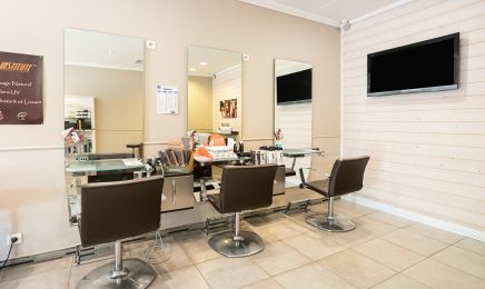 Gomina Diffusion Coiffure - Trans-en-Provence  : Coiffeur à Trans-en-Provence