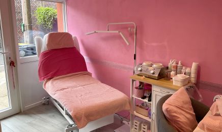 A portée de main by Meggie : Institut de beauté à Awans