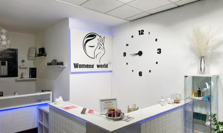 Women’s World: Kosmetikstudio in Leverkusen