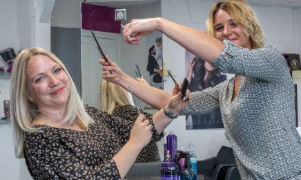 L'Odyssée coiffure et beauté : Manucure à Fauverney