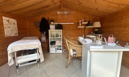 Le chalet de Laura  : Manucure à Pacy-sur-Eure