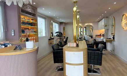Thème Coiffure : Coiffeur à Mûrs-Erigné