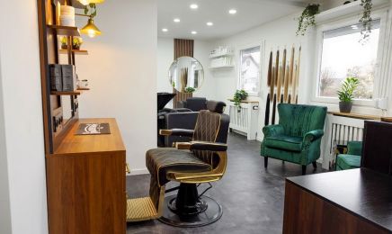 Hair by Tami: Friseur in Schwarzach am Main