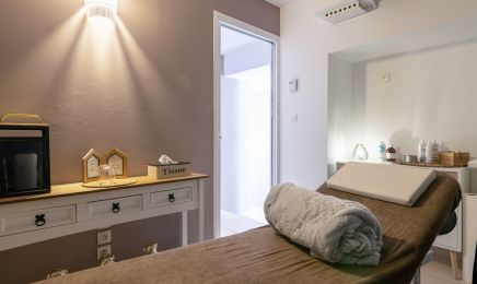 Elly Beauty : Manucure à Launac