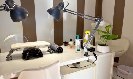 Massaya spa  : Manucure à Auby
