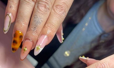 Alicia Ongles & Cils : Manucure à Belz